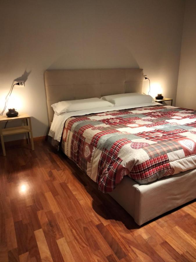 ボローニャCasavacanzacentrale Privatoアパートメント エクステリア 写真